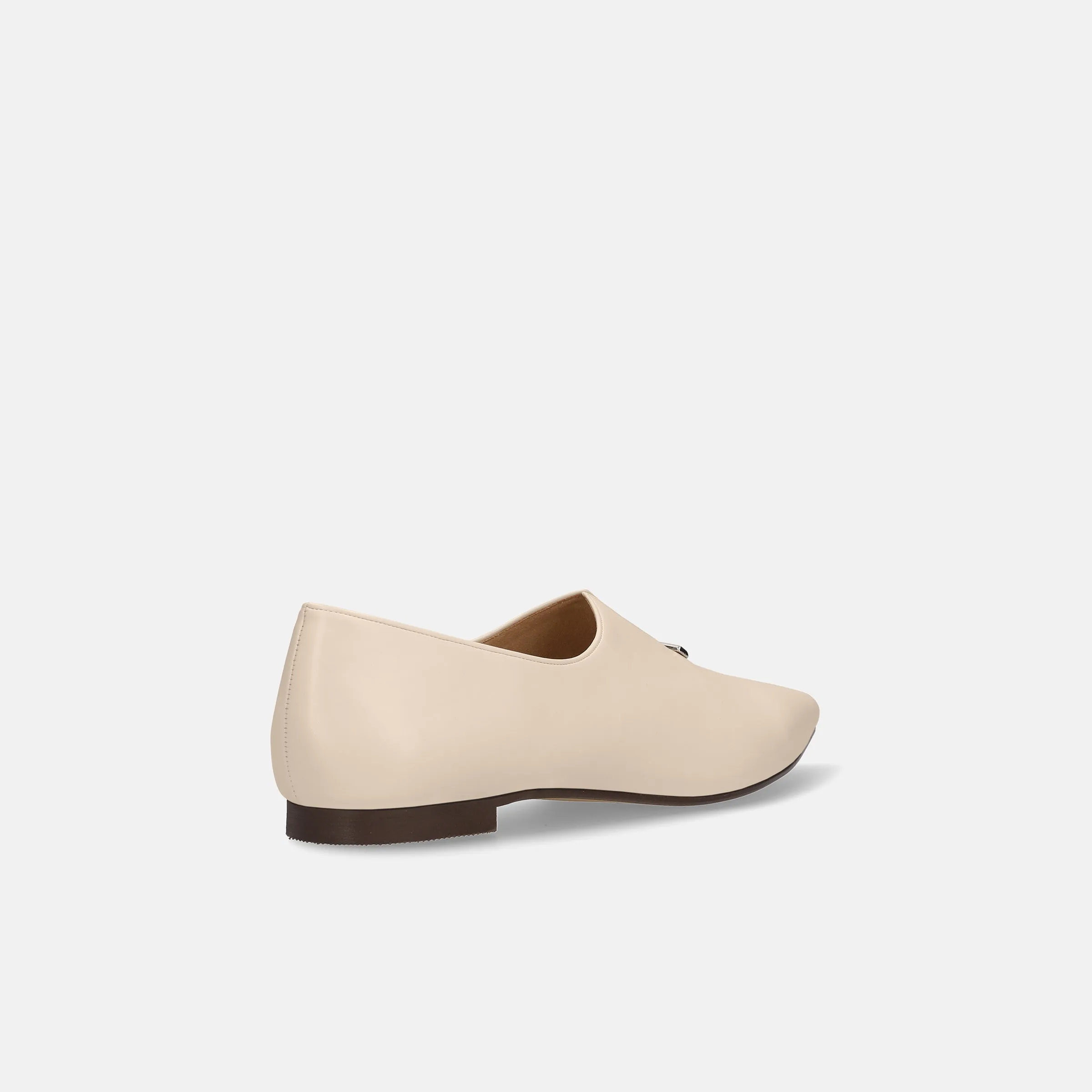 25% OFF: 2024SS: Metal Stud Slit Flat Shoes (4795) Ivory