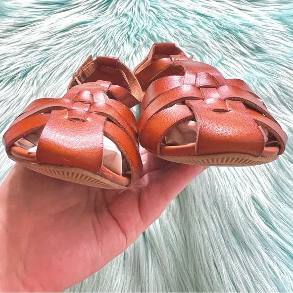 AMERICAN EAGLE OUTFITTERS LEATHER Strappy Sandals Women’s 7