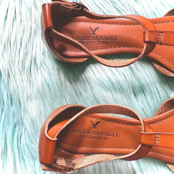 AMERICAN EAGLE OUTFITTERS LEATHER Strappy Sandals Women’s 7