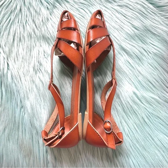 AMERICAN EAGLE OUTFITTERS LEATHER Strappy Sandals Women’s 7
