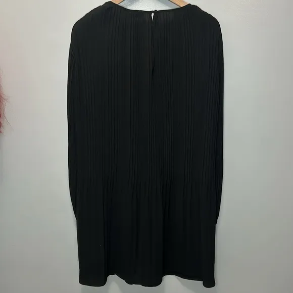 &quot;NWT&quot;‎ Michael Kors Pleated Crepe Mini Black Dress- Size Medium