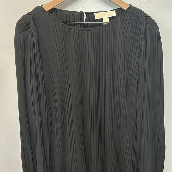 &quot;NWT&quot;‎ Michael Kors Pleated Crepe Mini Black Dress- Size Medium
