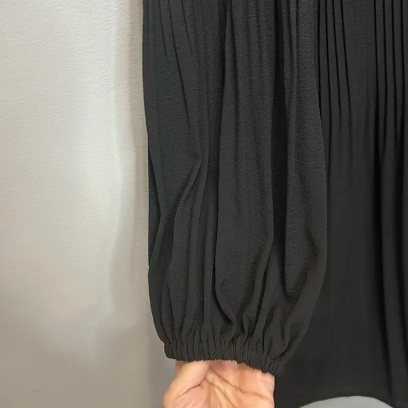 &quot;NWT&quot;‎ Michael Kors Pleated Crepe Mini Black Dress- Size Medium