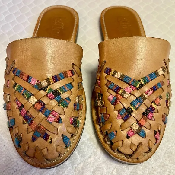 Anthropologie Latigo Huarache Hibiscus Multi-Colored Bohemian MulesSize 6.5