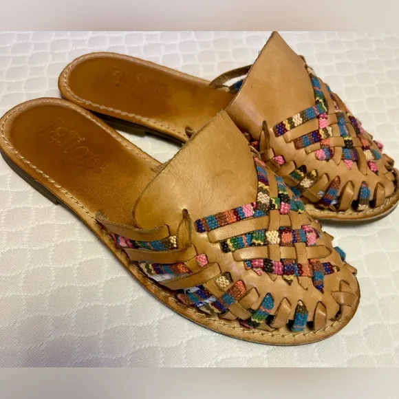 Anthropologie Latigo Huarache Hibiscus Multi-Colored Bohemian MulesSize 6.5