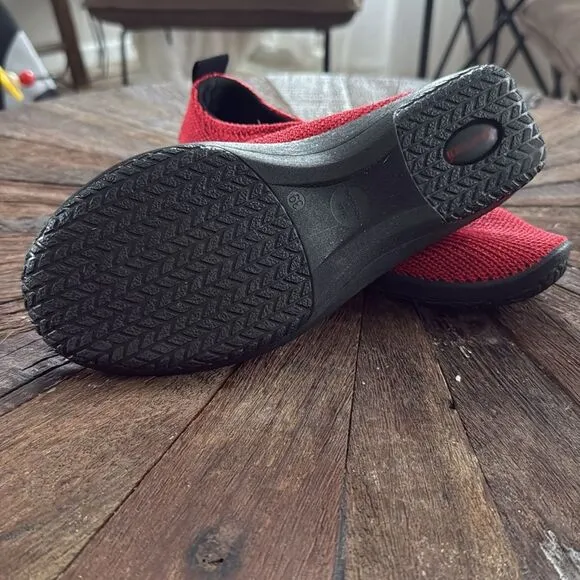 Arcopedico Red Knit Sneakers
