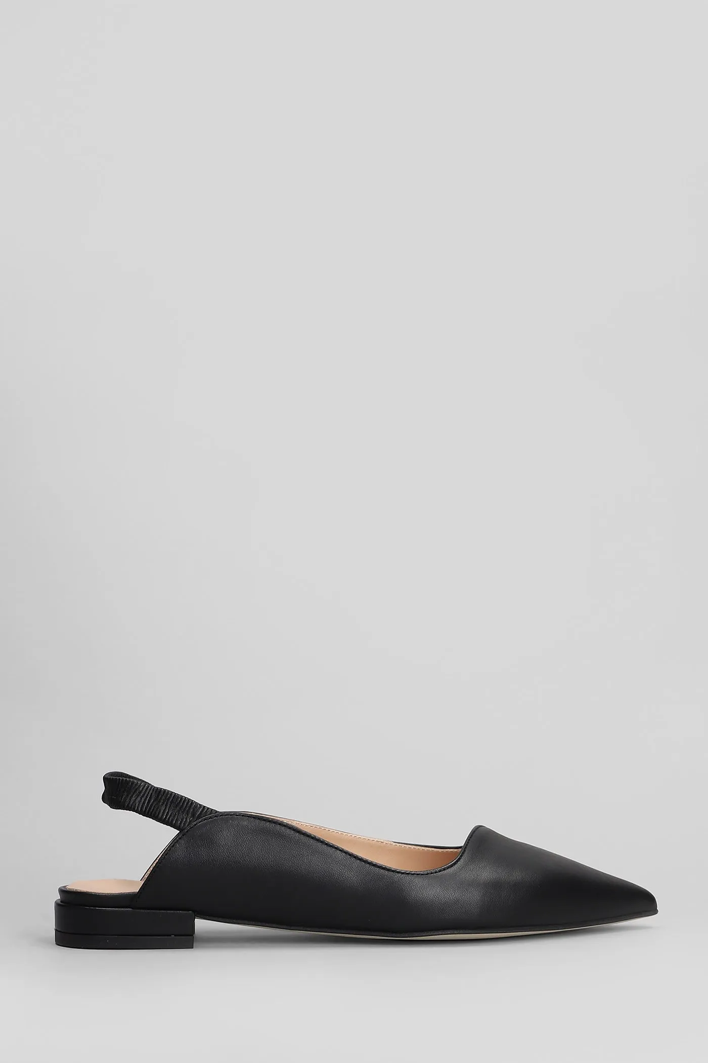 Ballet flats in black leather