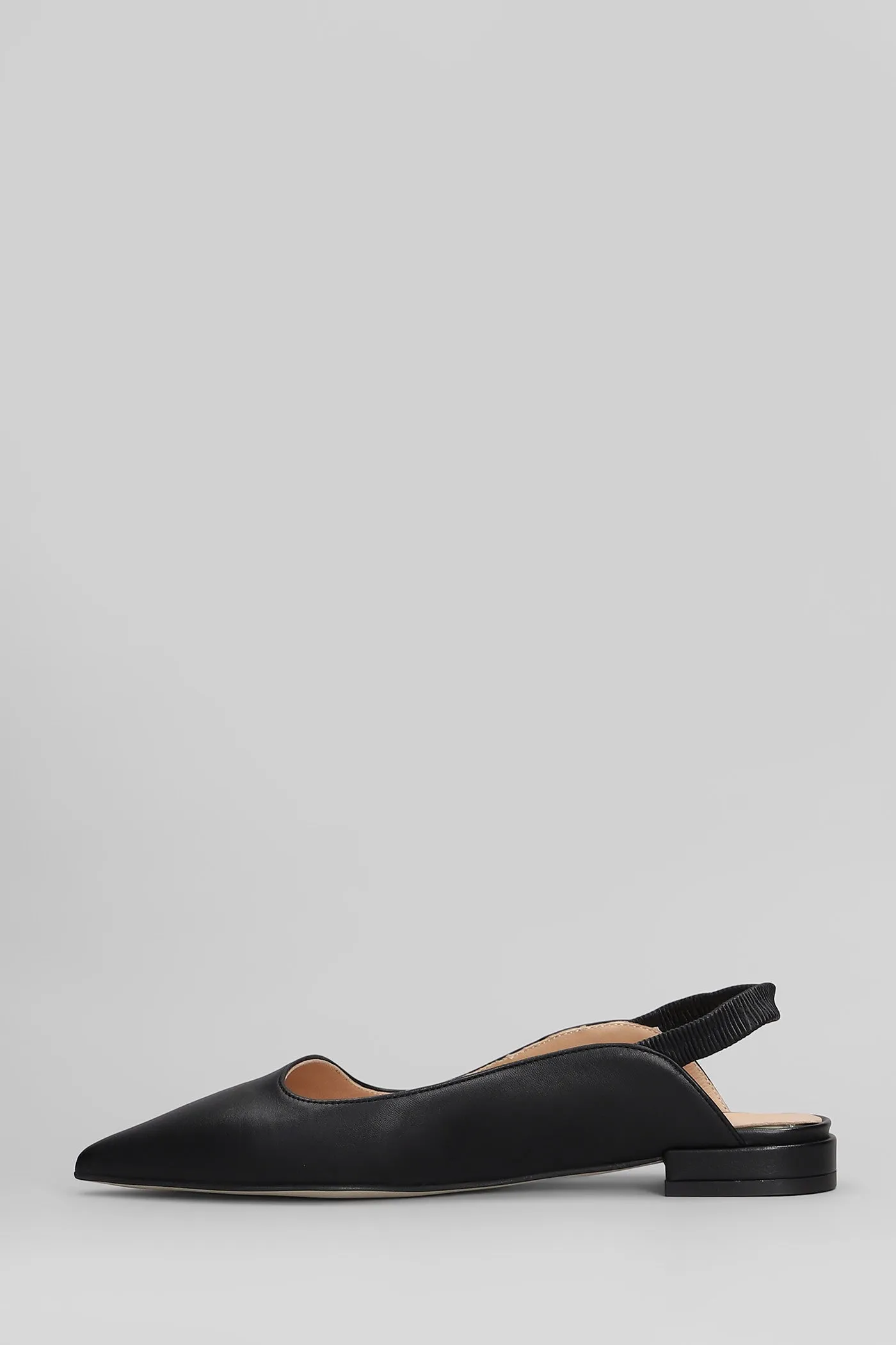 Ballet flats in black leather