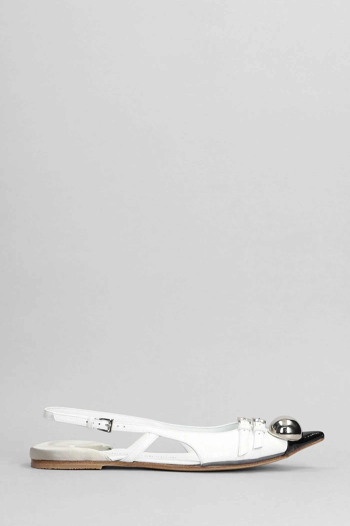 Ballet flats in white leather