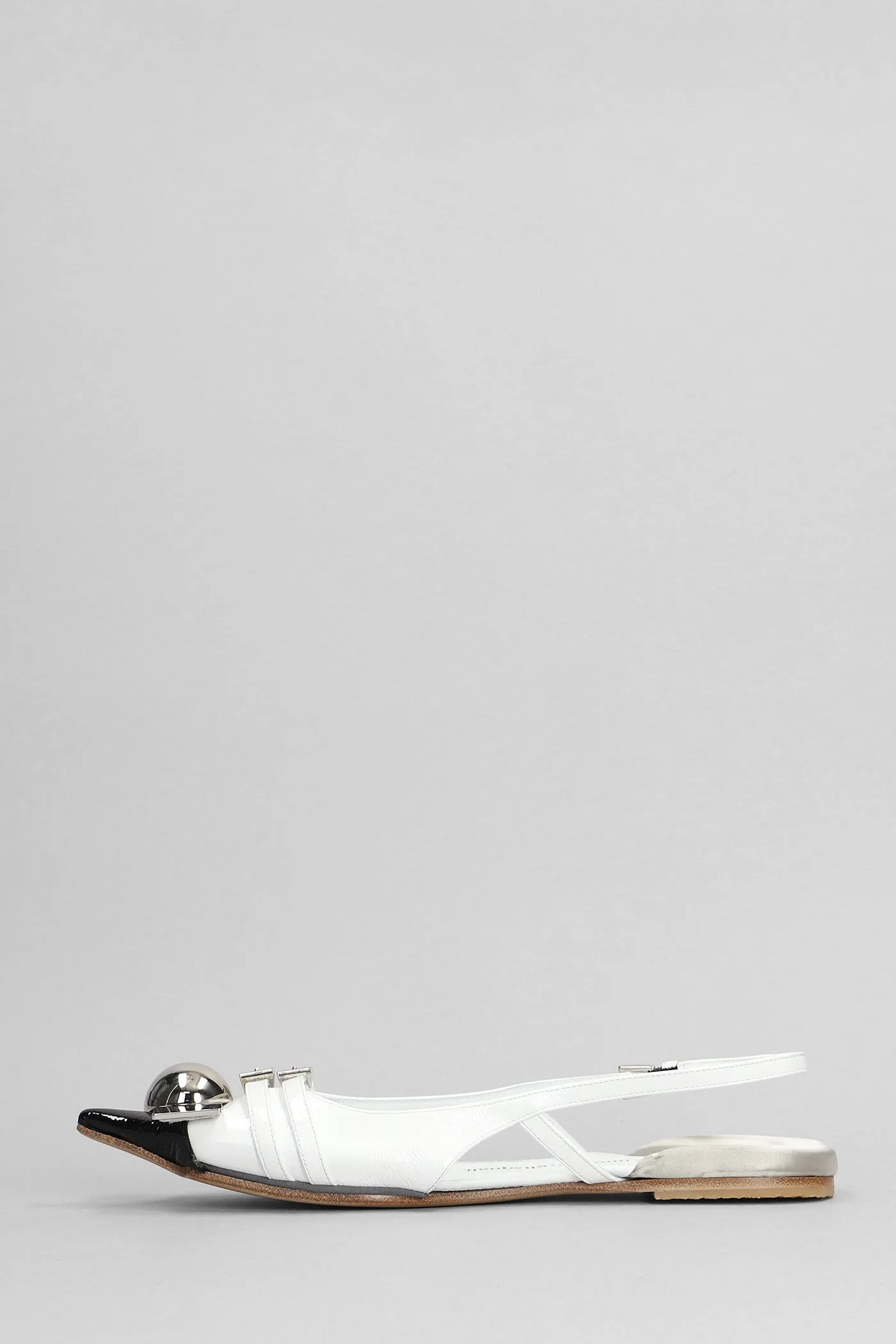 Ballet flats in white leather