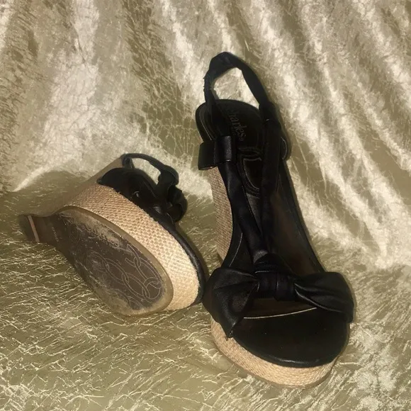 Charles by Charles David wedges