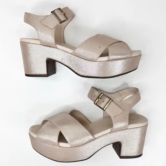 Chocolat Blu Ginny Platform Criss Cross Chunky Sandals Champagne Leather SZ 10
