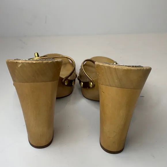 Coach Cagney clear signature gold trim mules