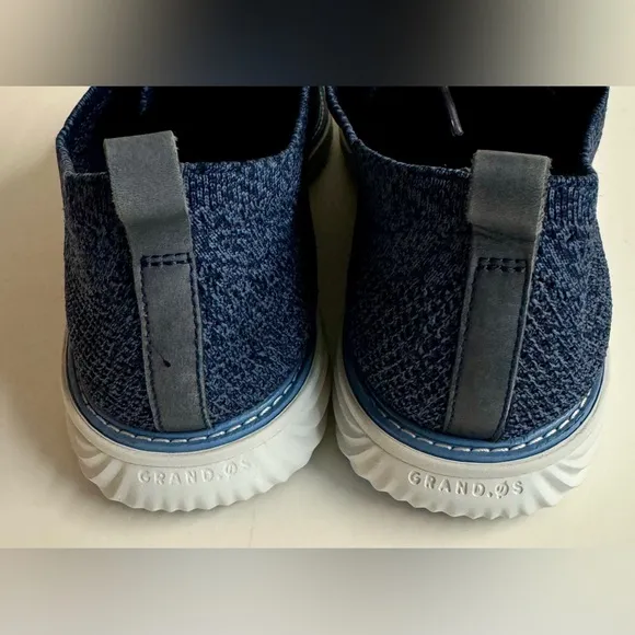 Cole Haan Grand OS sneakers in blue.In exchange condition.Size 11