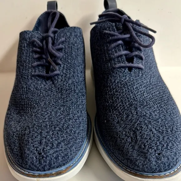 Cole Haan Grand OS sneakers in blue.In exchange condition.Size 11