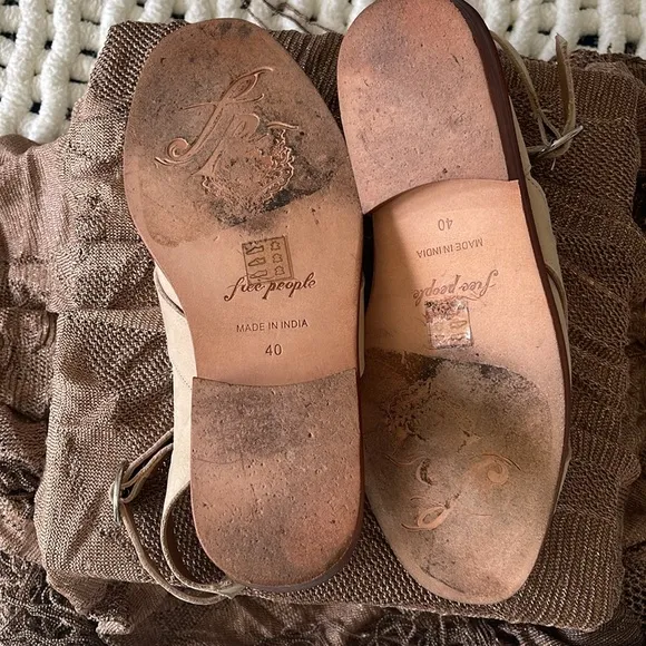 Free People size 9. “Catalina”beige,leather, strappy sandals. Ankle strap. EUC