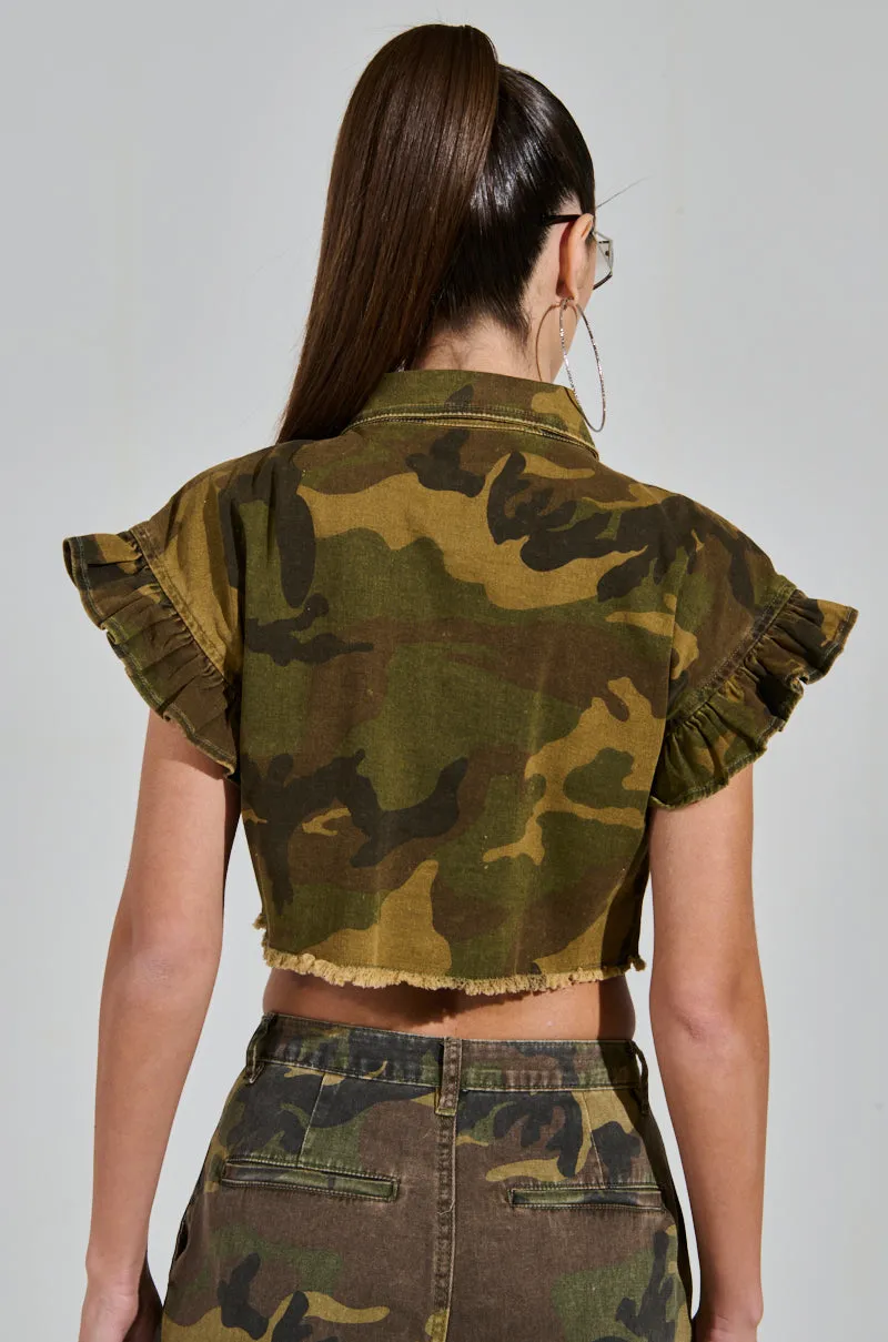 HIDDEN IN PLAIN SIGHT CROPPED BUTTON DOWN