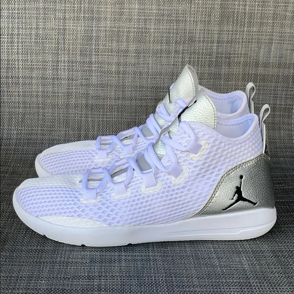 Jordan Reveal White Silver GS Sneakers High-Top 834126-100 Youth size 6.5