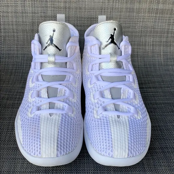 Jordan Reveal White Silver GS Sneakers High-Top 834126-100 Youth size 6.5