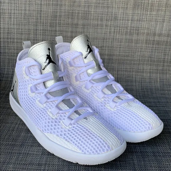 Jordan Reveal White Silver GS Sneakers High-Top 834126-100 Youth size 6.5