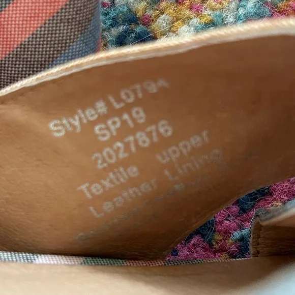 Madewell | Women’s rainbow The Ruthie Crisscross Mule, leather low heel slip on