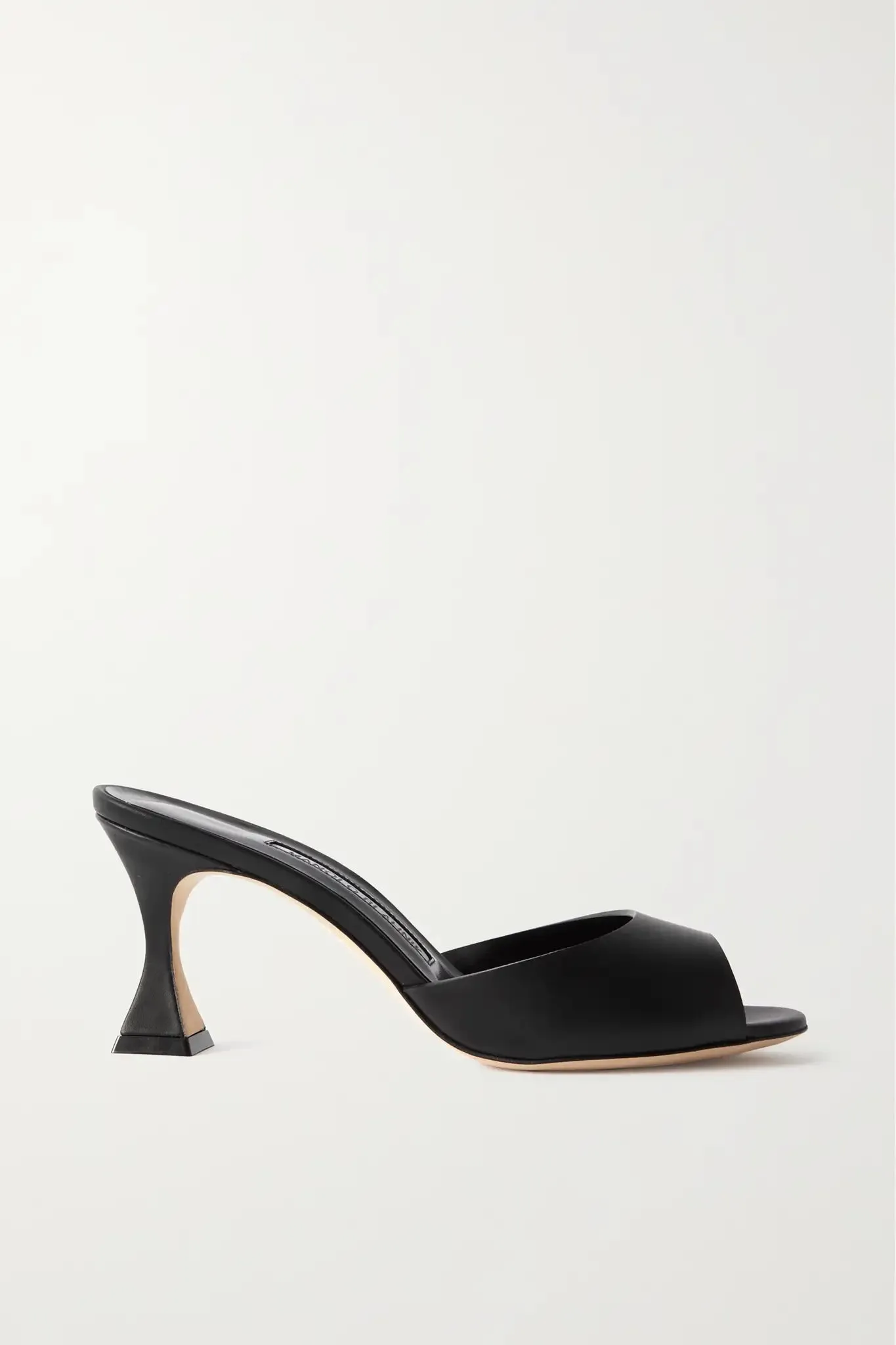 MANOLO BLAHNIK
Jadarona 70 leather mules