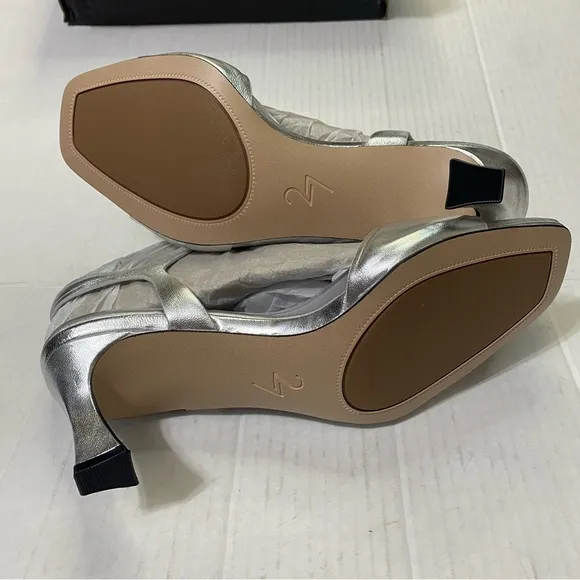 Naturalizer 27 Edit Grace Dress Sandal Silver Leather Kitten Heel Size 8.5W Wide