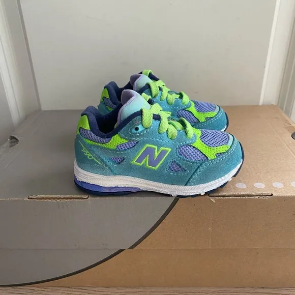 New Balance 990 Toddler Sneakers - SZ 5 C