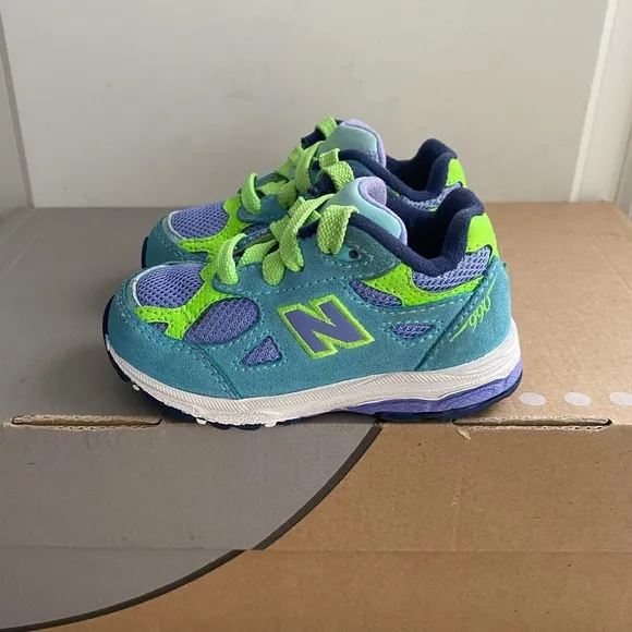 New Balance 990 Toddler Sneakers - SZ 5 C