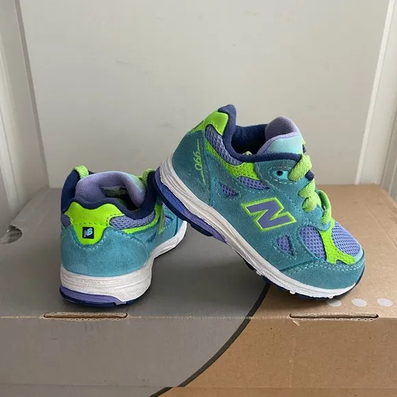 New Balance 990 Toddler Sneakers - SZ 5 C
