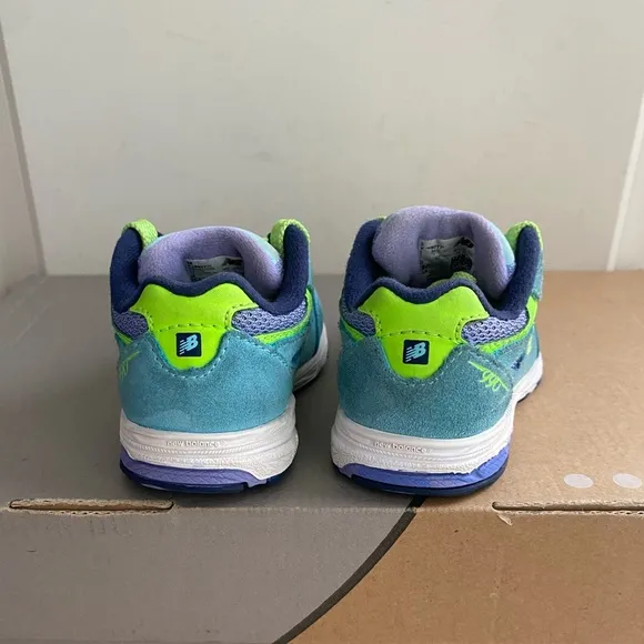 New Balance 990 Toddler Sneakers - SZ 5 C
