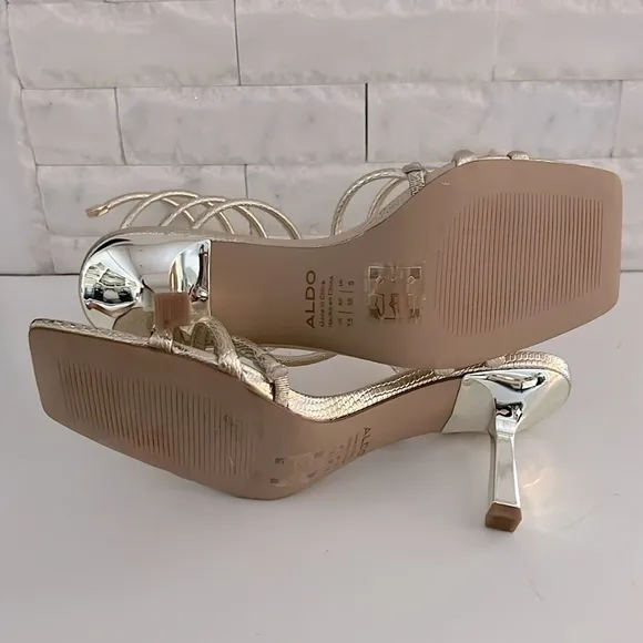 NIB. Aldo Twirly Snake Embossed Ankle Wrap Heeled Sandal in Metallic Gold  7.5