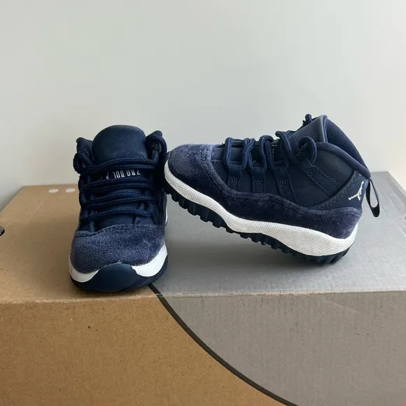 Nike Air Jordan 11 Midnight Navy Toddler Sneakers- SZ 4 C