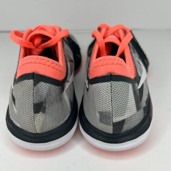 Nike Womens  Dual Fusion TR 844667-600 Gray Sneakers Size 7.5 Running Shoes