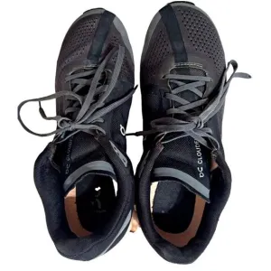 On Cloud Womens 9W Black Gray Pink CloudFlow Low Cut Sneakers