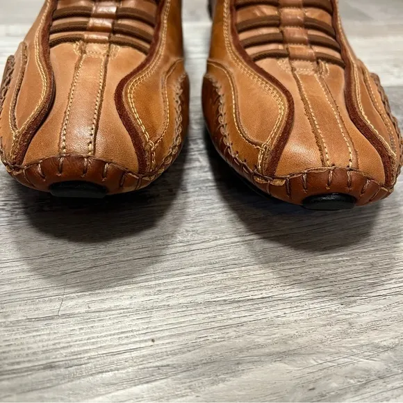 PIKOLINOS Tan Leather Drivers Loafers with Moccasin Design Slip On  Size 10