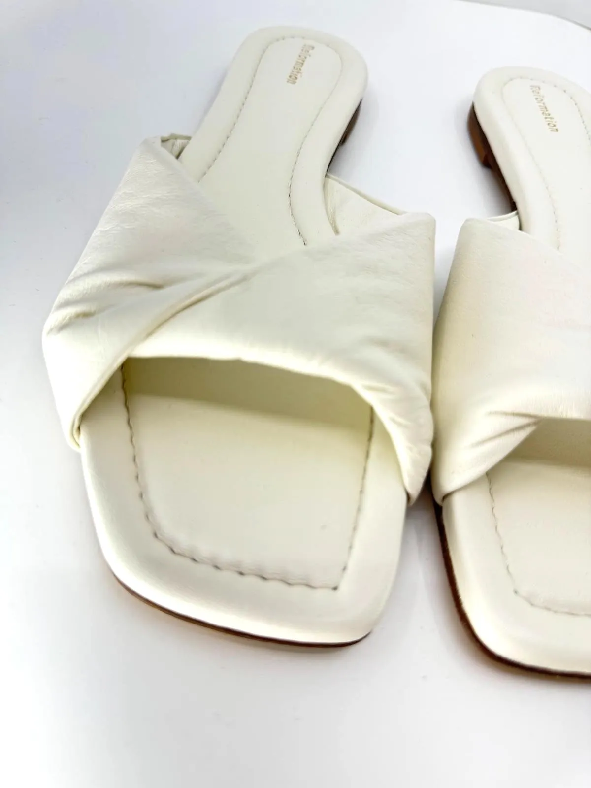 REFORMATION MIKKI TWIST LEATHER FLAT SLIDE SANDALS
