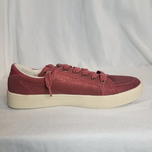 Revitalign Women's Wrigley Suede Casual Sneakers - Size 7 orthotic