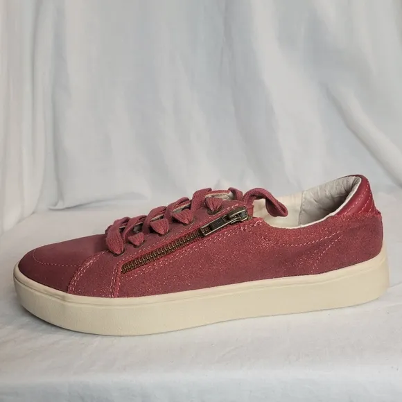 Revitalign Women's Wrigley Suede Casual Sneakers - Size 7 orthotic