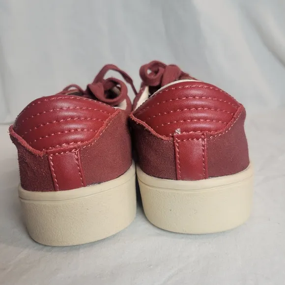 Revitalign Women's Wrigley Suede Casual Sneakers - Size 7 orthotic