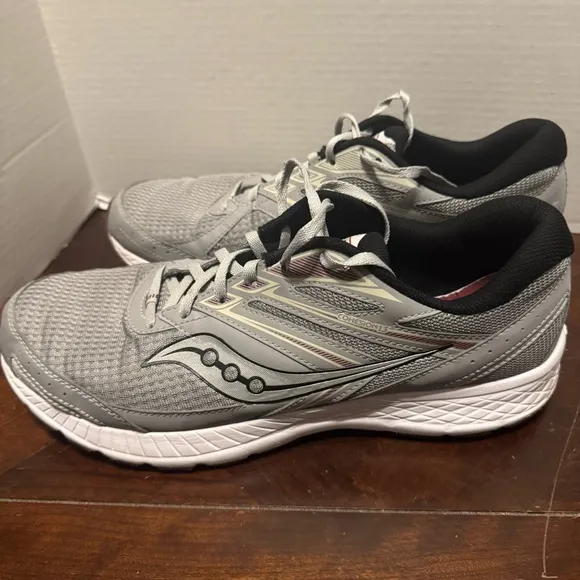Saucony Cohesion 13 Men’s Gray Mesh Versafoam Running Sneakers 15