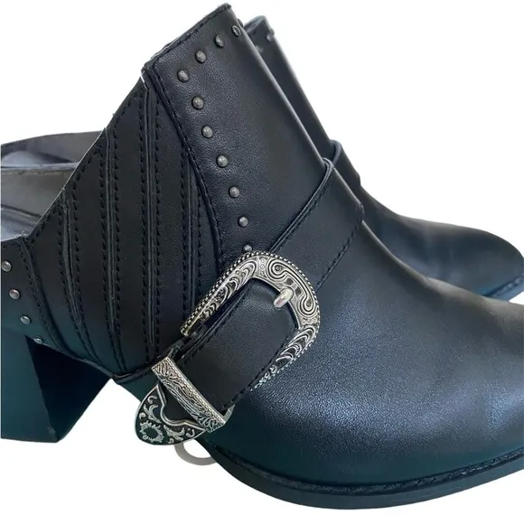 Seychelles Enthusiasm Black Leather Western Heeled Mules Silver Buckle Women 8.5