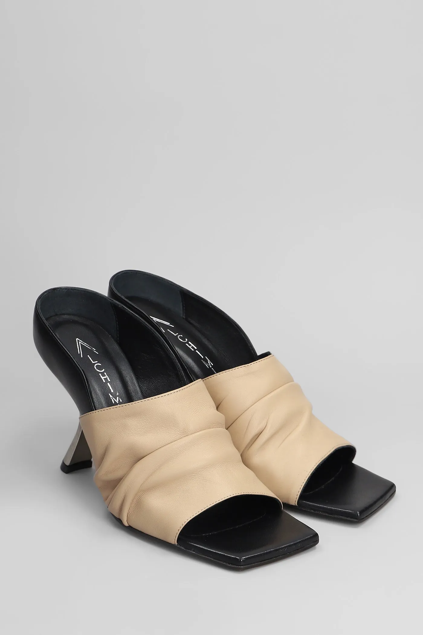 Slipper-Mule in beige leather