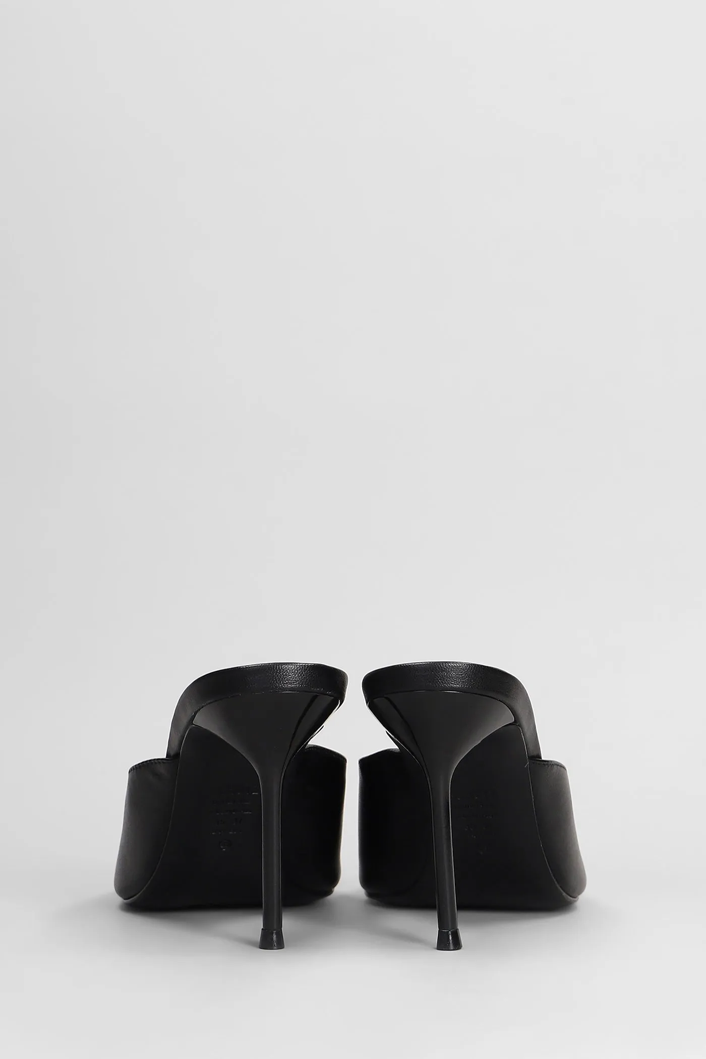 Slipper-Mule in black leather