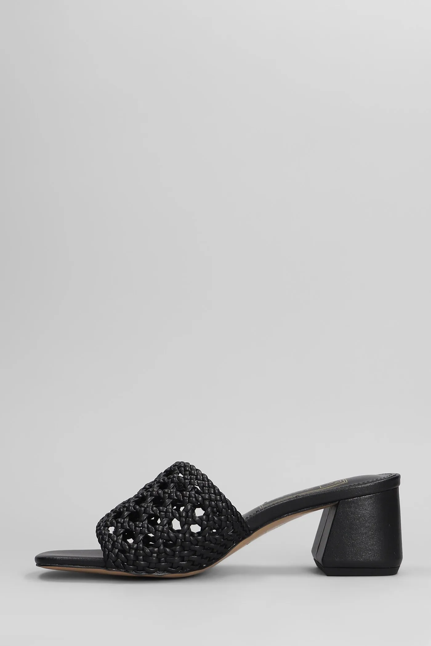 Slipper-Mule in black leather