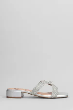 Sloan Slipper-Mule in silver leather