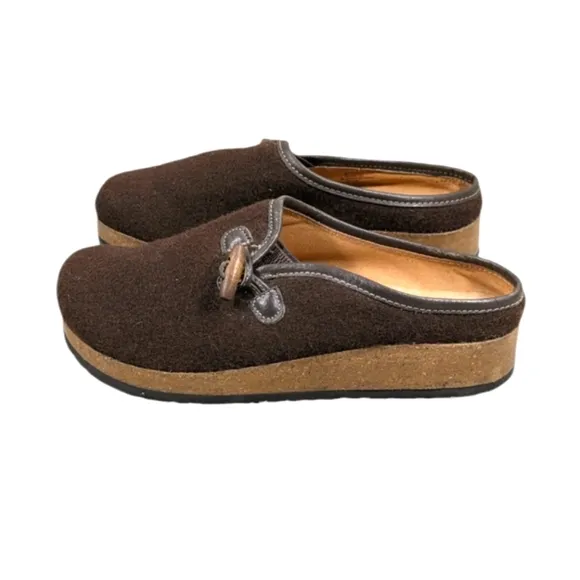 Sofft Slip-on Mules GUC $110 Size 8M    S2885