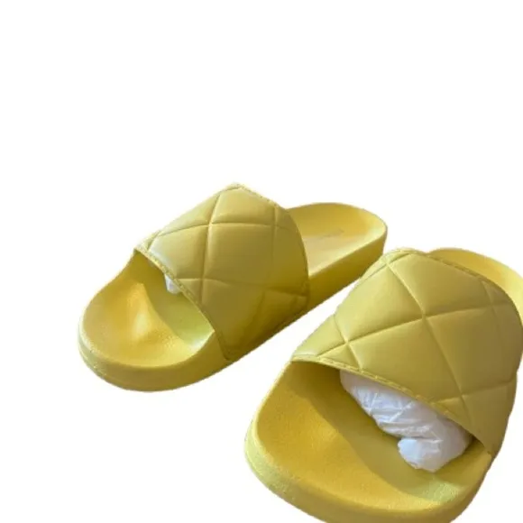 Steve Madden's flashy, rubber, quilt printed slide you will love! 9.​