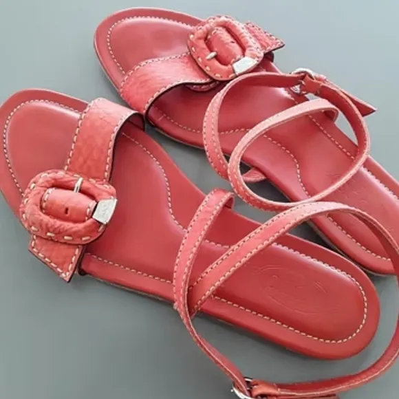 Tod's Red Strappy Sandals With Buckle Adjustable Strap Flats Women's Size 39 🌴