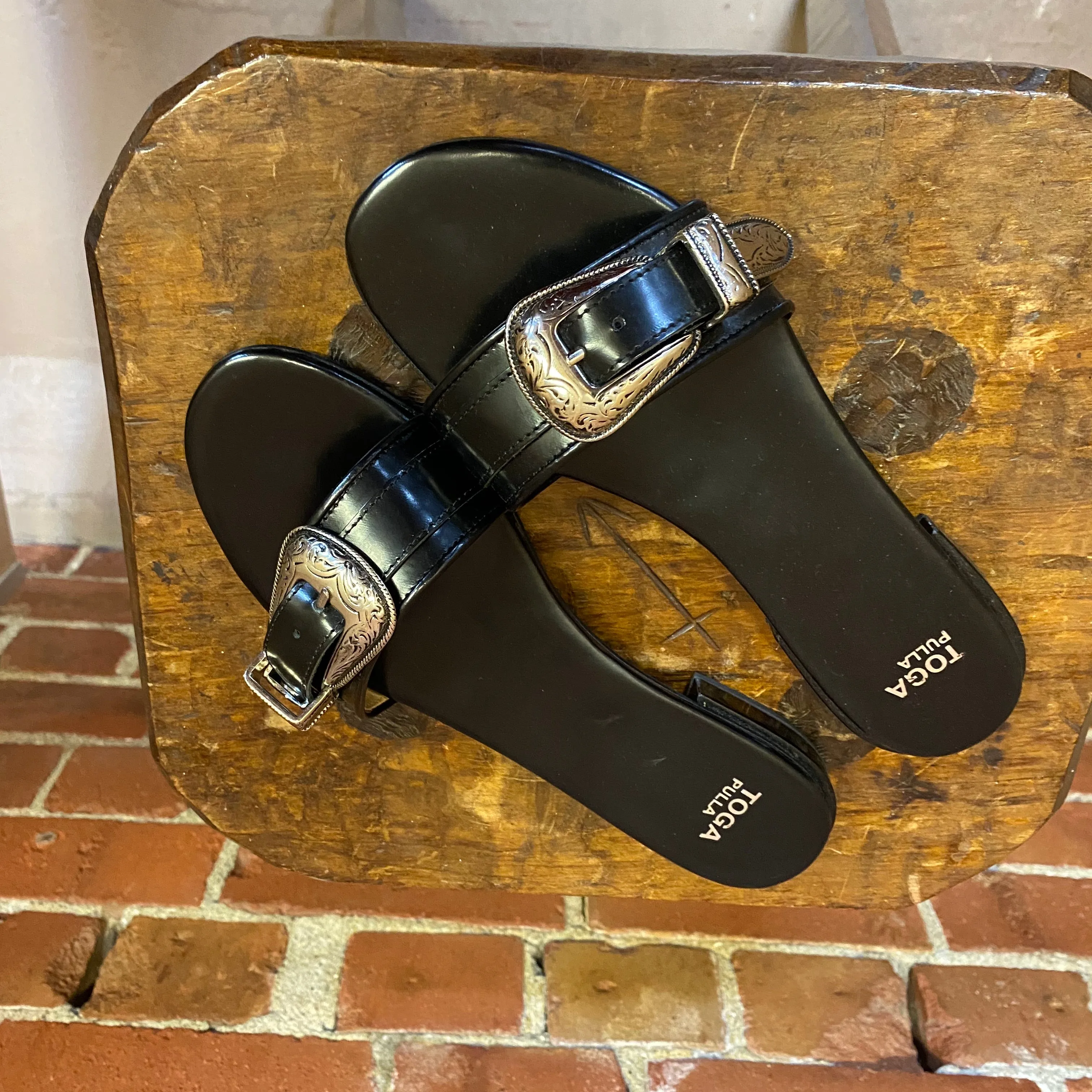 TOGA  leather slides 39